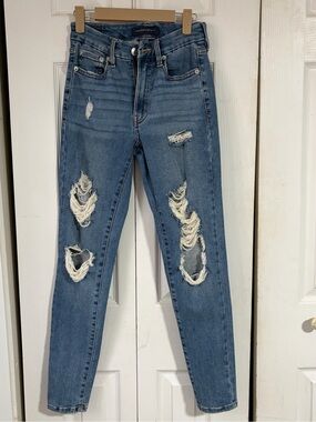 Aeropostale High-Rise Distressed Jeans - Blue